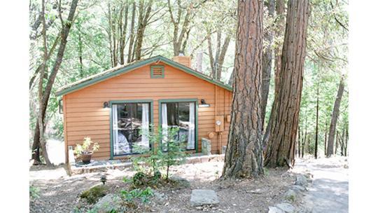 Lazy Z Lodge *
