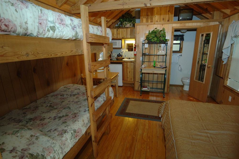 Lodge Lazy Z